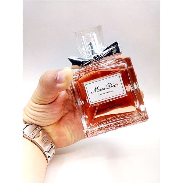 Miss Dior Eau de Parfum 100 ml (femmes) TESTEUR