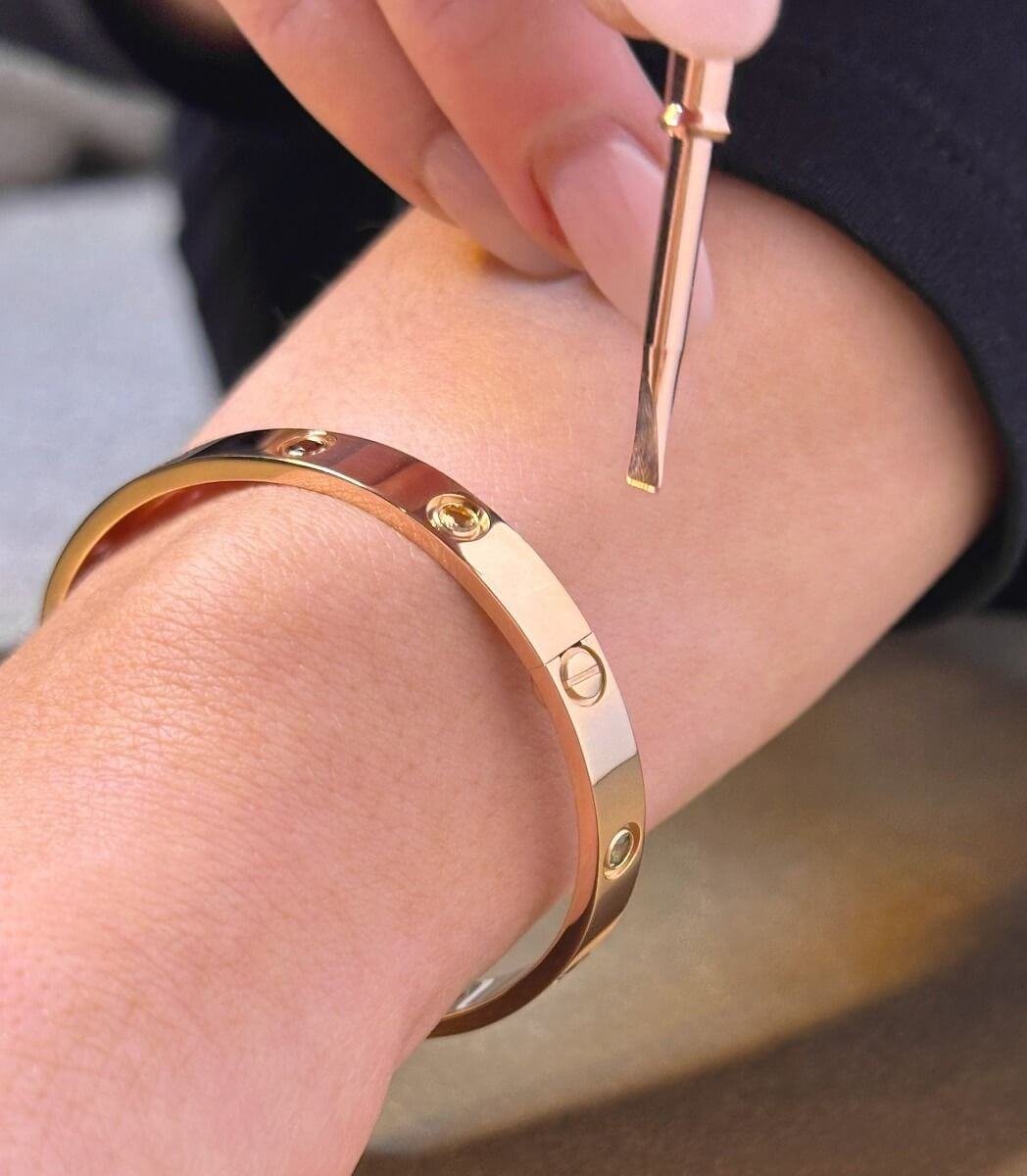BRACELET CARTIER LOVE TOURNE VICE